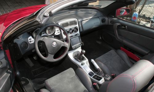 Tapicerka samochodowa Alfa Romeo GTV Cabrio