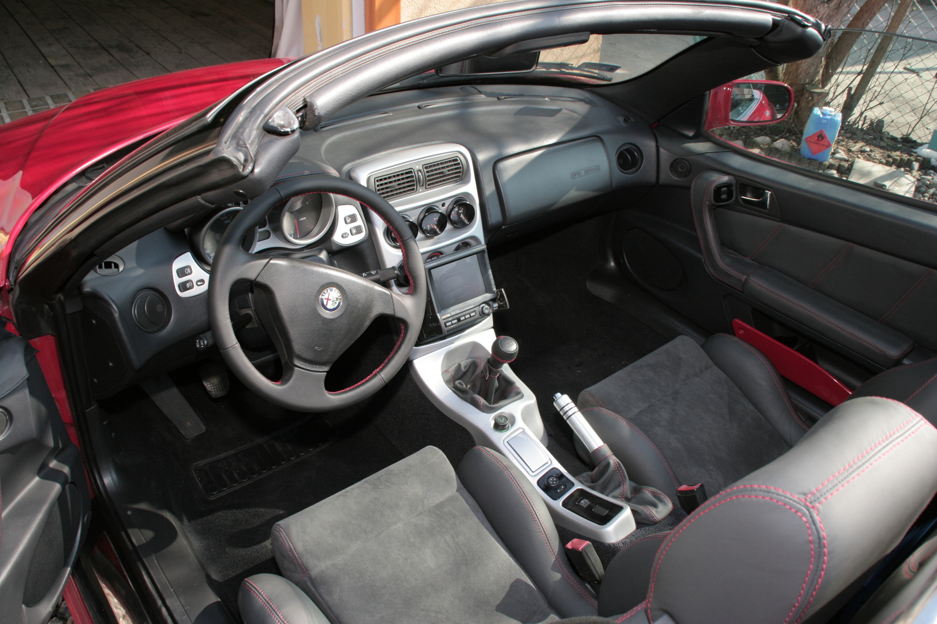 Tapicerka samochodowa Alfa Romeo GTV Cabrio