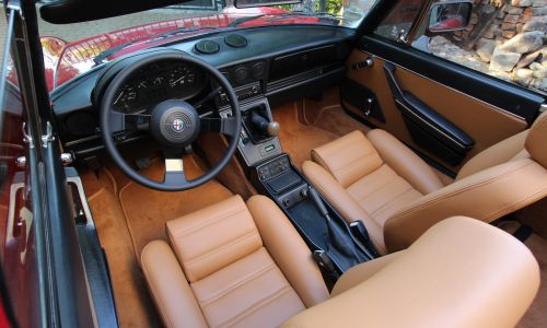Tapicerka samochodowa Alfa Romeo Spider