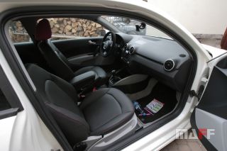 Tapicerka samochodowa Audi A1 - 16