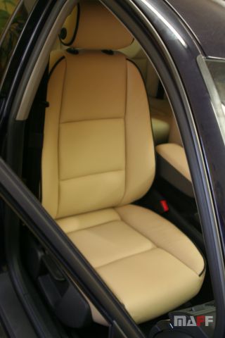 Tapicerka samochodowa Audi A4-b6 - 12