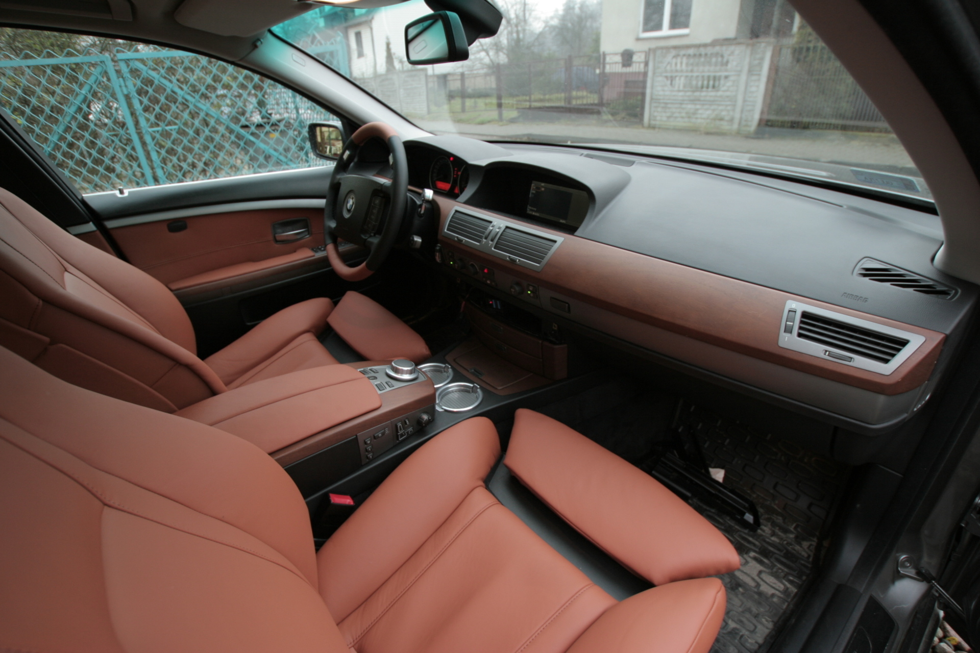 Tapicerka samochodowa BMW Seria 7 E65