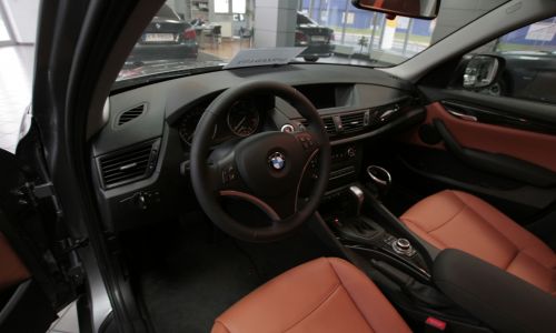 Obszycie kierownicy BMW X1 E84