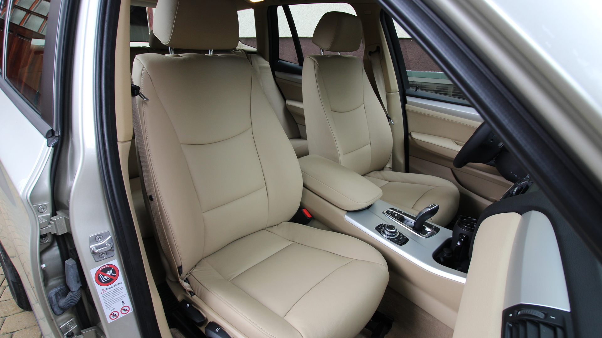 Tapicerka samochodowa BMW X3 F25