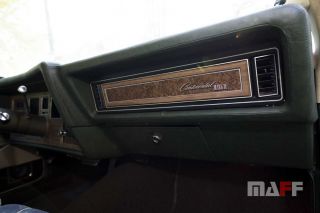 Obszycie kokpitu Cadillac Continental-mark-4 - 1