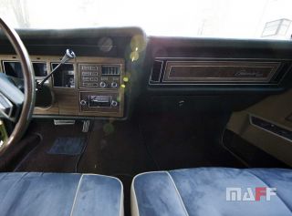 Obszycie kokpitu Cadillac Continental-mark-4 - 2