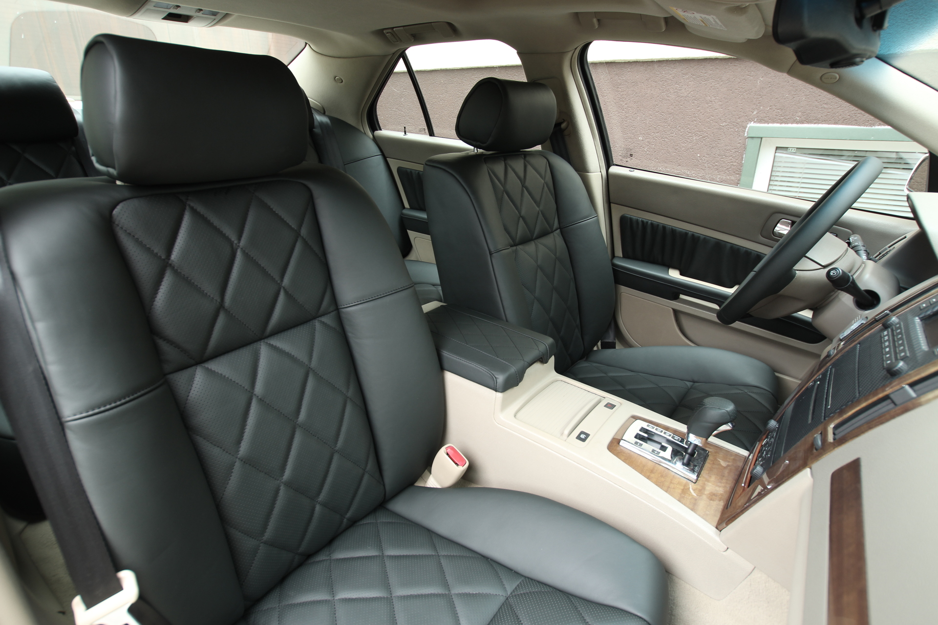 Tapicerka samochodowa Cadillac STS