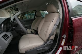 Tapicerka samochodowa Dodge Avenger - 6