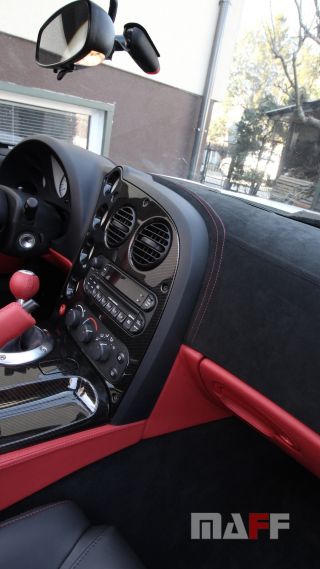 Obszycie kokpitu Dodge Viper - 1