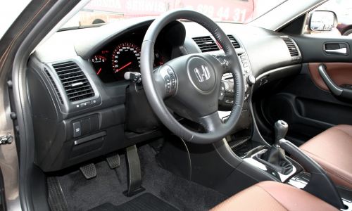 Obszycie kierownicy Honda Accord