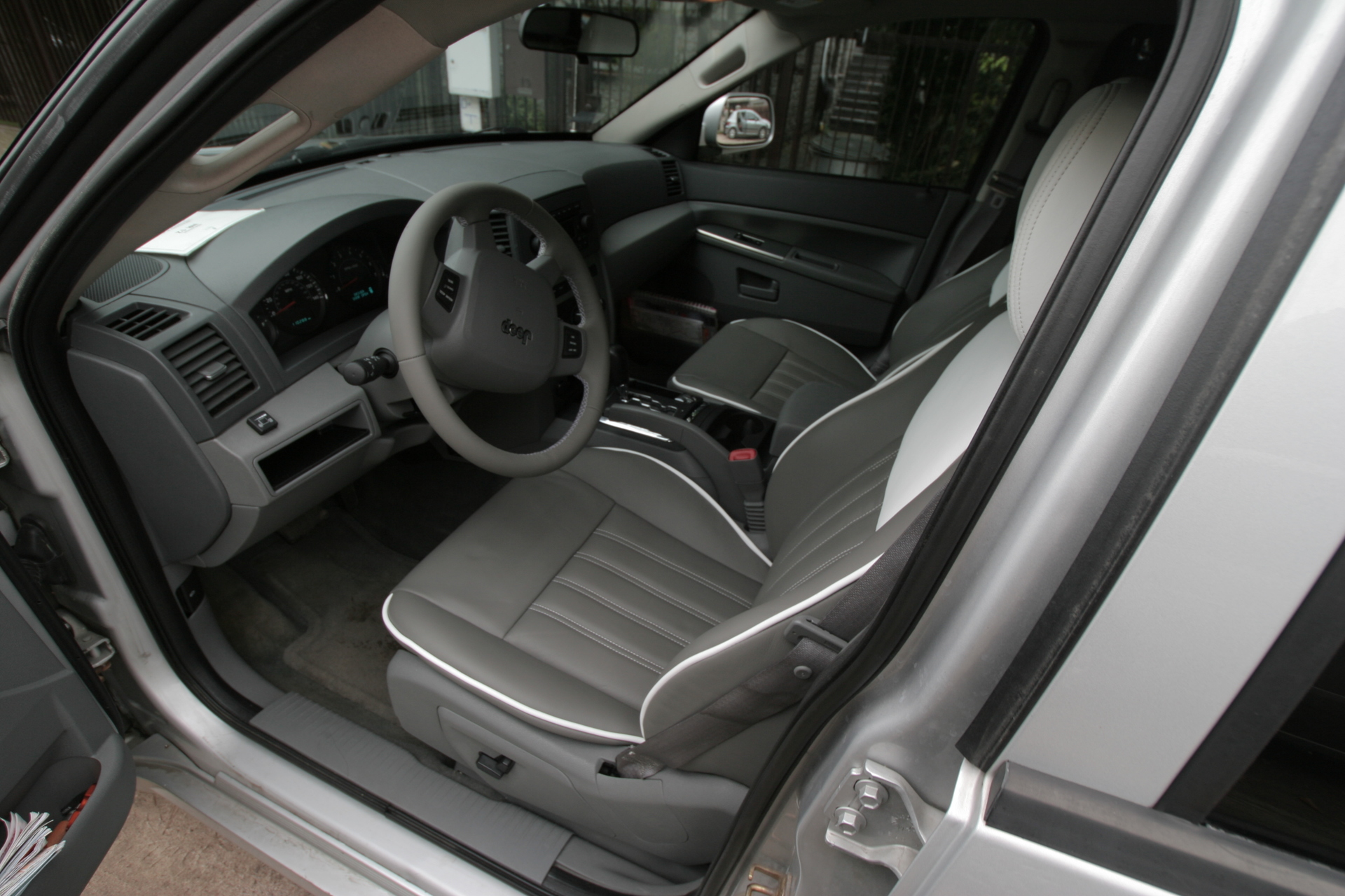 Obszycie kierownicy Jeep 4x4 V8