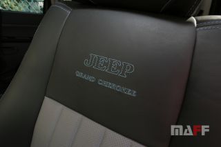 Tapicerka samochodowa Jeep 4x4-v8 - 2