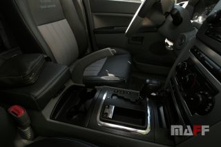 Tapicerka samochodowa Jeep 4x4-v8 - 1