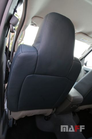 Tapicerka samochodowa Jeep 4x4-v8 - 12