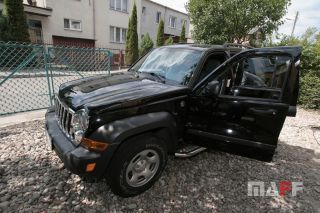 Tapicerka samochodowa Jeep 4x4-v8 - 6