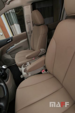 Tapicerka samochodowa Kia Carnival - 7