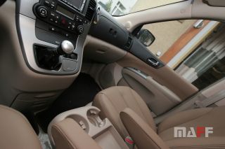 Tapicerka samochodowa Kia Carnival - 10