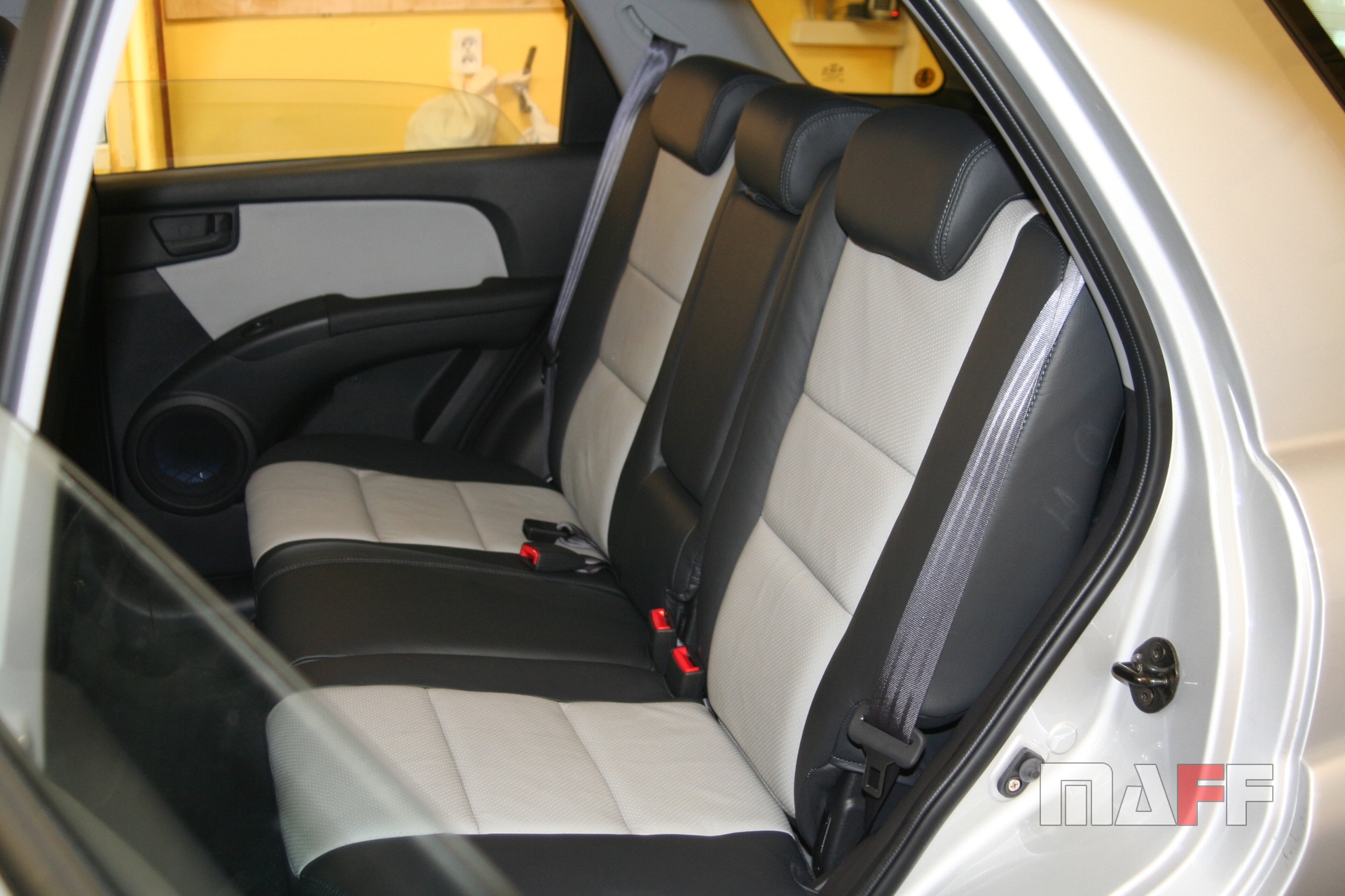 Tapicerka samochodowa Kia Sportage - 15