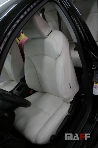 Tapicerka samochodowa Lexus Is-220 - 6