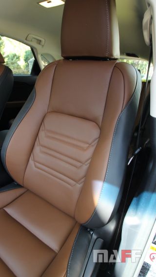 Tapicerka samochodowa Lexus Nx-300h - 17