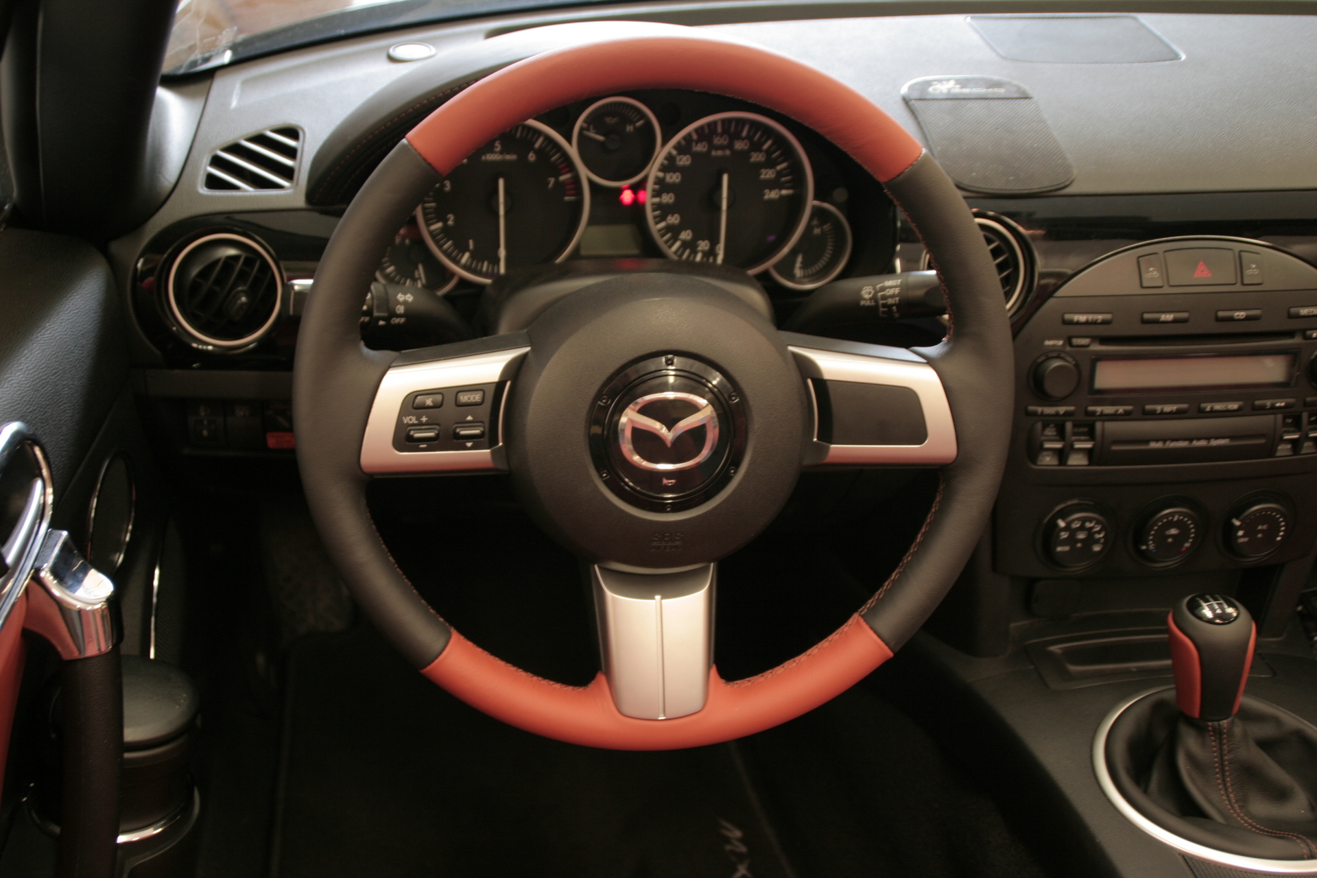 Obszycie kierownicy Mazda MX-5