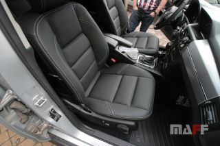 Tapicerka samochodowa Mercedes-Benz Glk-x204 - 17