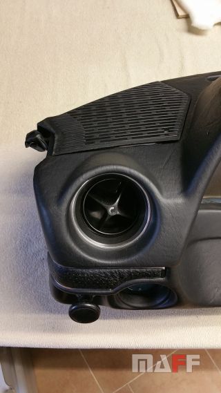 Obszycie kokpitu Mercedes-Benz W123 - 1