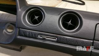 Obszycie kokpitu Mercedes-Benz W123 - 3