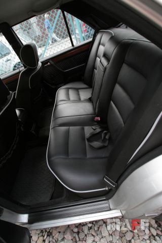 Tapicerka samochodowa Mercedes-Benz W124 - 1