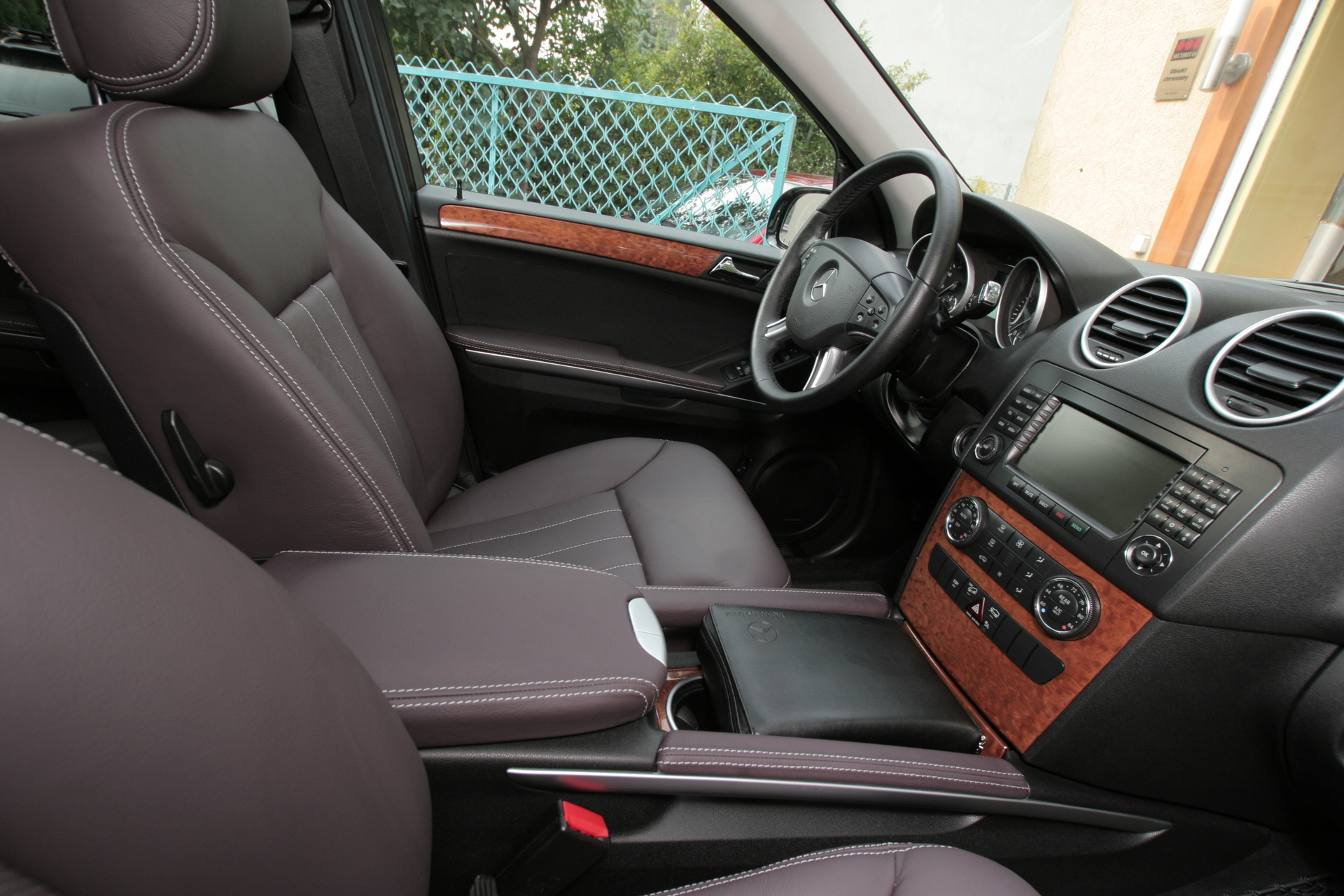 Tapicerka samochodowa Mercedes-Benz W164