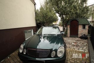 Tapicerka samochodowa Mercedes-Benz W211 - 1