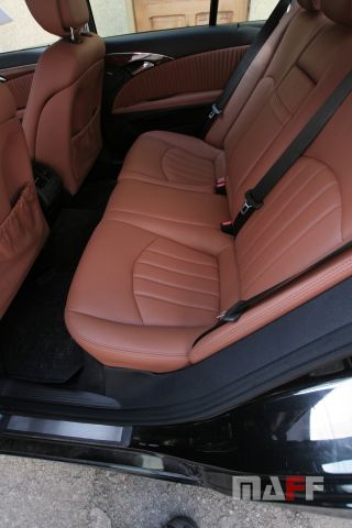Tapicerka samochodowa Mercedes-Benz W211 - 4