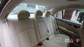 Tapicerka samochodowa Mercedes-Benz W211 - 17
