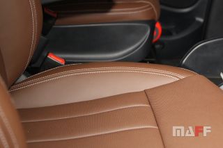 Tapicerka samochodowa Mercedes-Benz W447 - 1