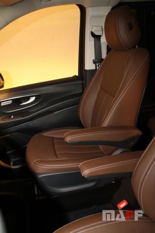 Tapicerka samochodowa Mercedes-Benz W447 - 17