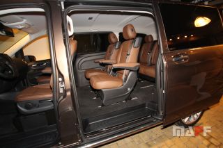 Tapicerka samochodowa Mercedes-Benz W447 - 4