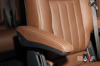 Tapicerka samochodowa Mercedes-Benz W447 - 10