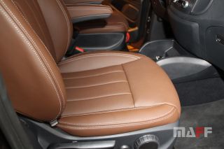 Tapicerka samochodowa Mercedes-Benz W447 - 11