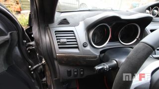 Obszycie kokpitu Mitsubishi Evo-x - 4