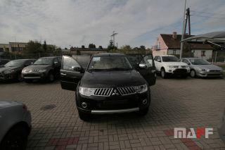 Tapicerka samochodowa Mitsubishi L200 - 16