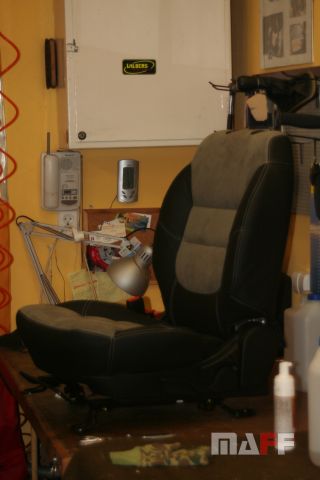 Tapicerka samochodowa Mitsubishi L200 - 2