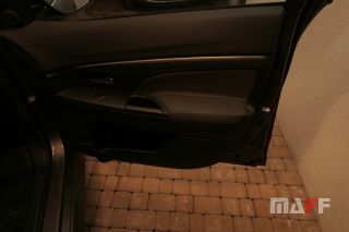 Panele drzwiowe Mitsubishi Outlander - 15