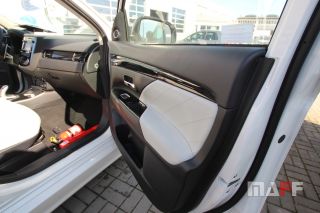 Panele drzwiowe Mitsubishi Outlander - 10