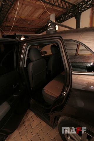 Tapicerka samochodowa Mitsubishi Outlander - 14