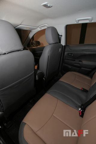 Tapicerka samochodowa Mitsubishi Outlander - 15