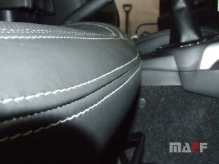 Tapicerka samochodowa Mitsubishi Outlander - 6