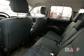 Tapicerka samochodowa Mitsubishi Outlander - 3