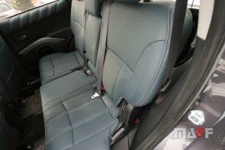 Tapicerka samochodowa Mitsubishi Outlander - 4