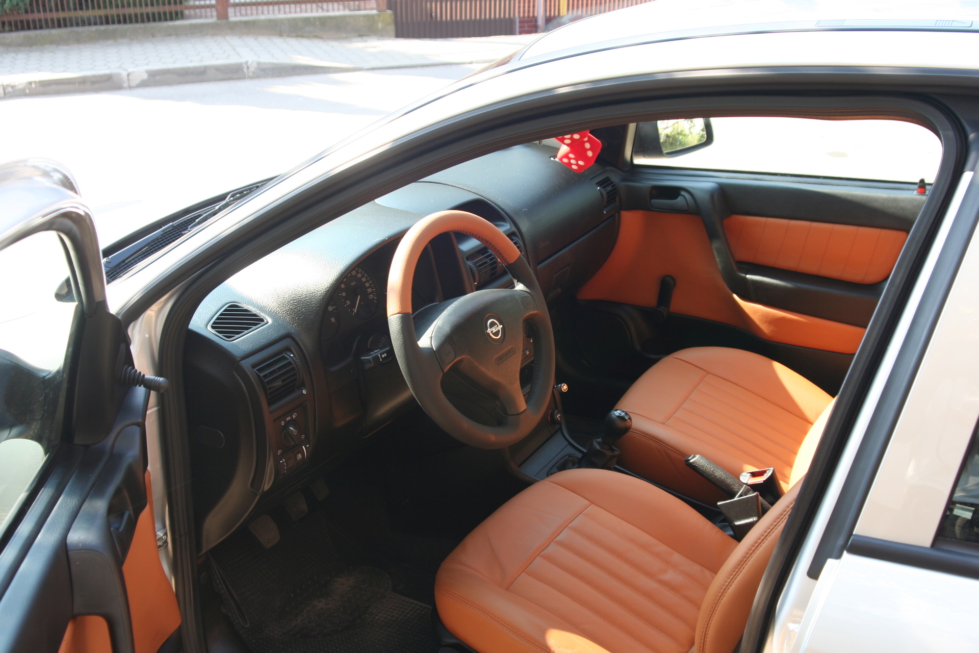Obszycie kierownicy Opel Astra G