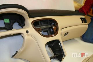 Obszycie kokpitu Peugeot 607 - 5